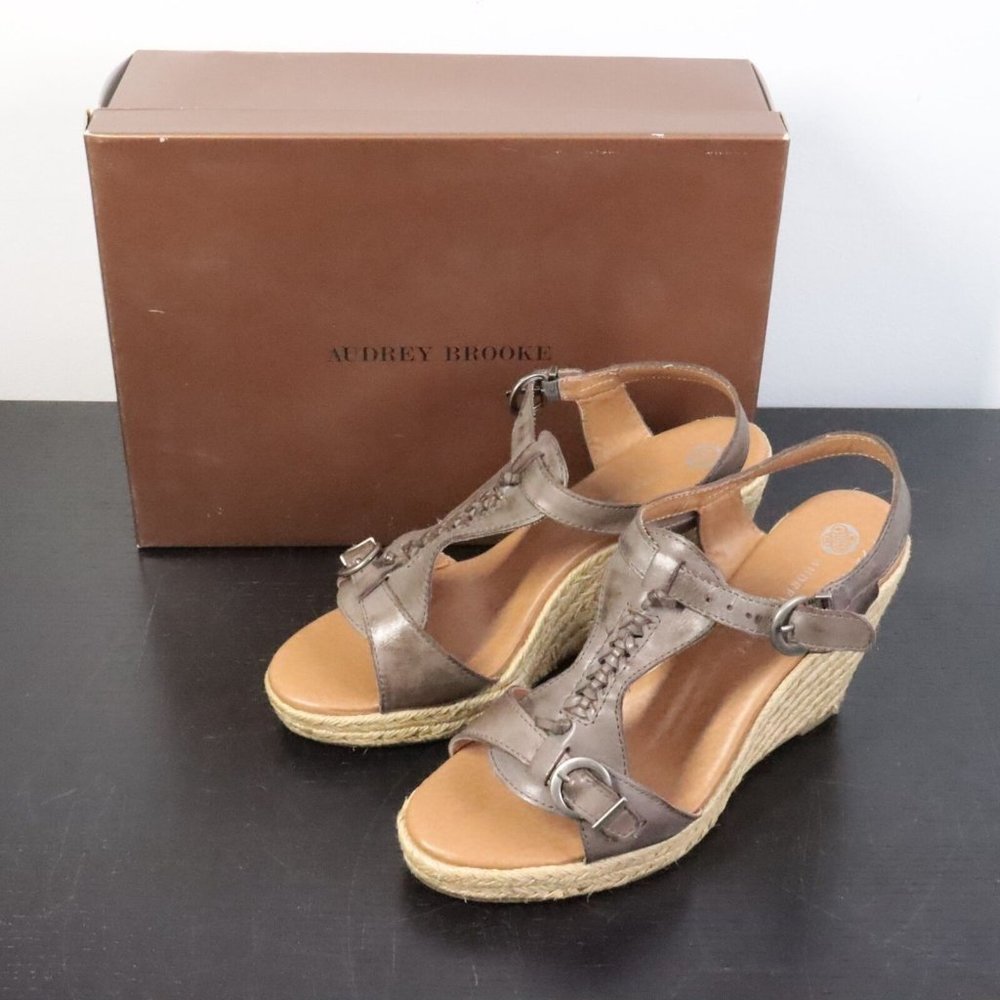 Audrey Brooke Women's 8 Briona Leather Espedrilles Wedge Open Toe Heels